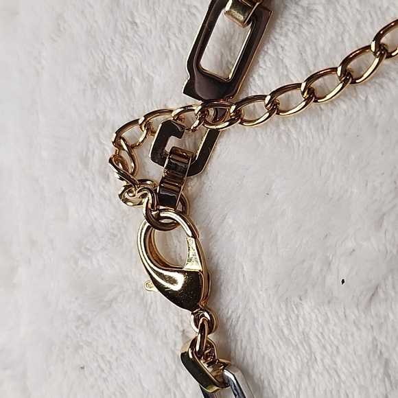 Dolce and Gabbana Necklace - Picture 4 of 8